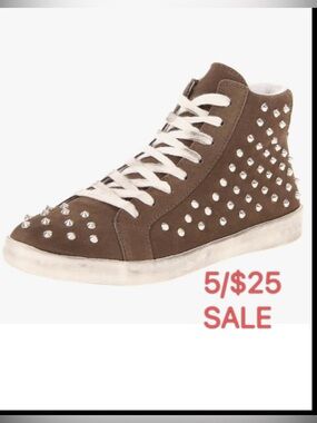 Steve Madden Suede Studded High Top Sneakers Size 7.5 5/$25 Sale